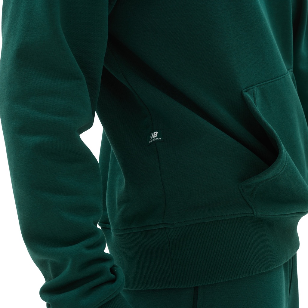 Sueter de Hombre New Balance Essentials Verde