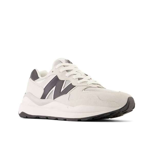 Zapato Lifestyle New Balance 57/40 Gris Claro/Gris Oscuro (12  pares)